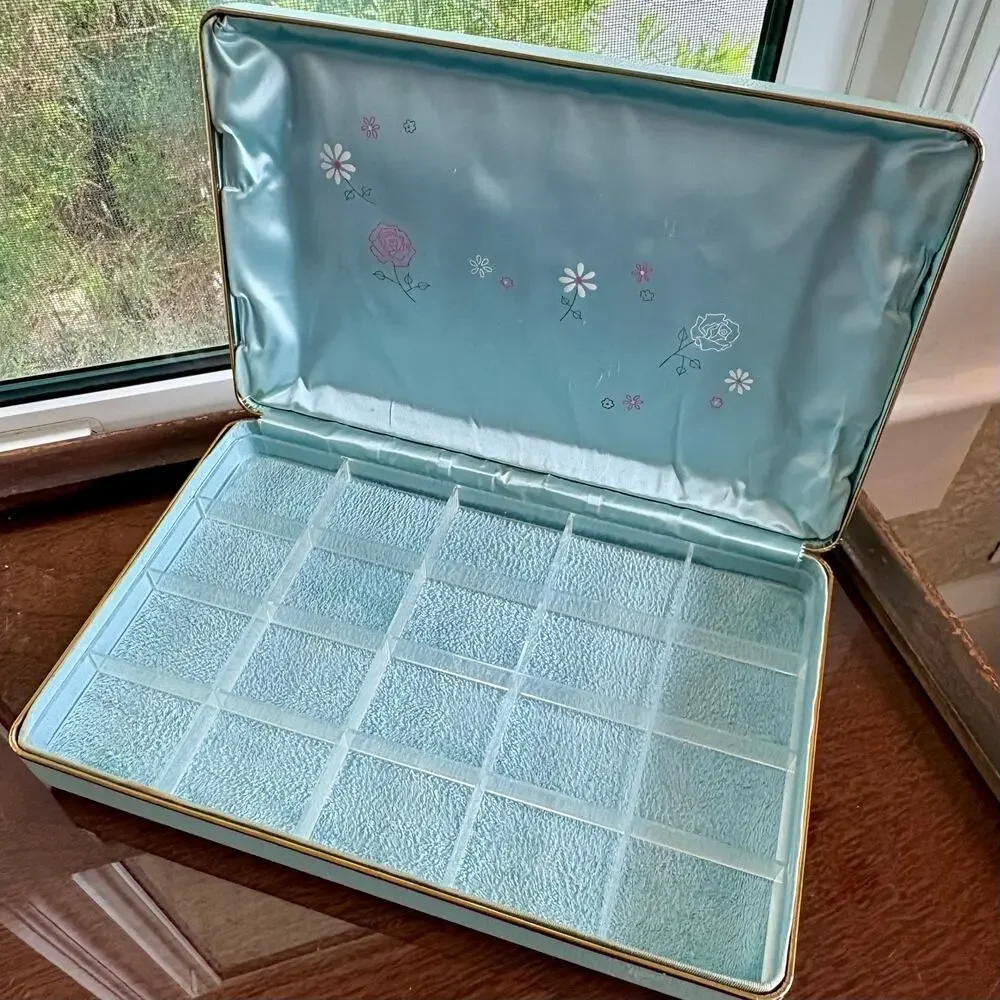 Vintage Farrington Texol Blue Floral Jewelry Box, Hard Case Organizer